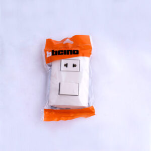 Ticino Style Interruptor + Tomacorriente Marfil